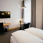 酒店 林姆堡多姆酒店 4*