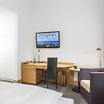 Dom Limburg 4*
