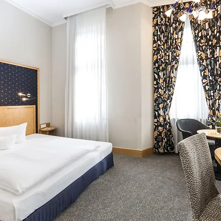 Hotel Dom Limburg 4*