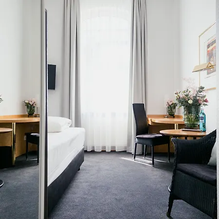 Dom Limburg ホテル 4*