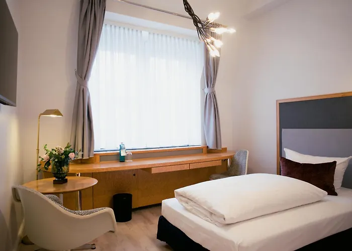 Dom Limburg Hotel 4*